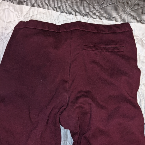 Suzy Shier burgundy leggings with gold accents EUC - Picture 3 of 3